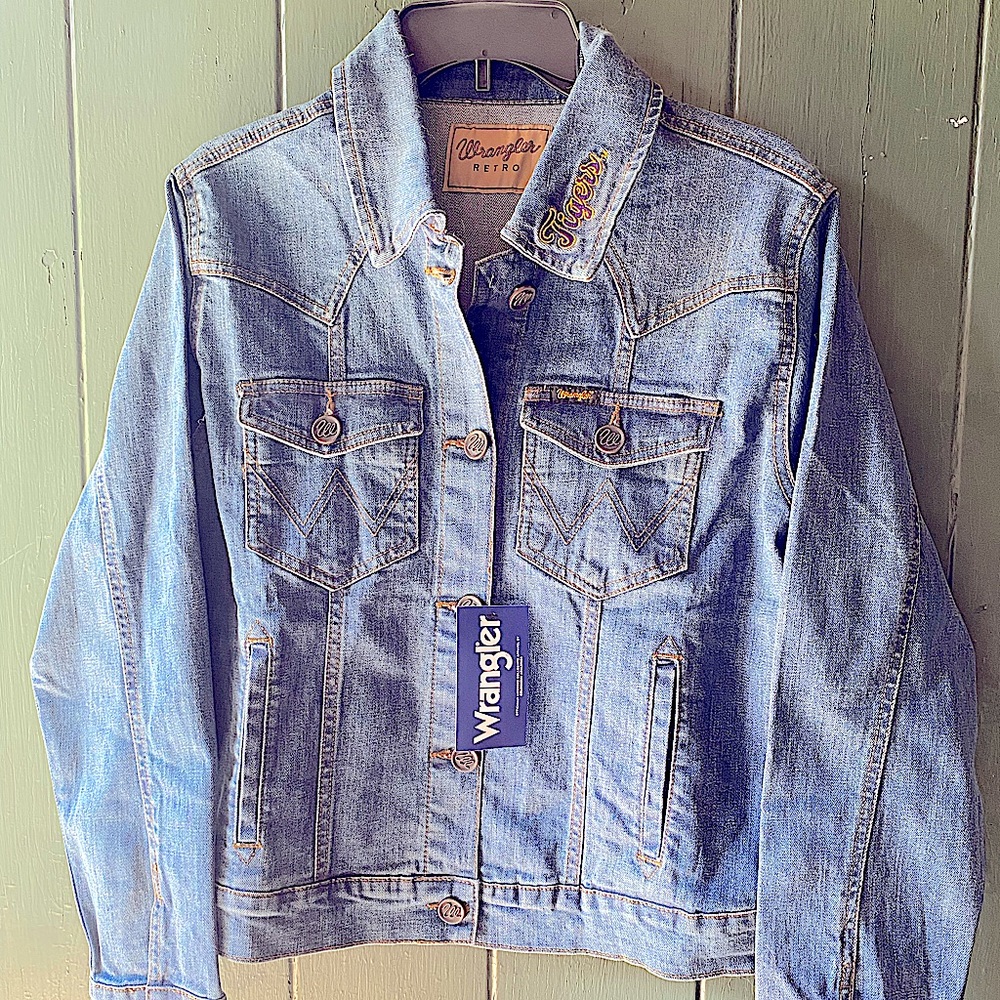 Wrangler Women’s LSU Jean Jacket 💜💛🐯